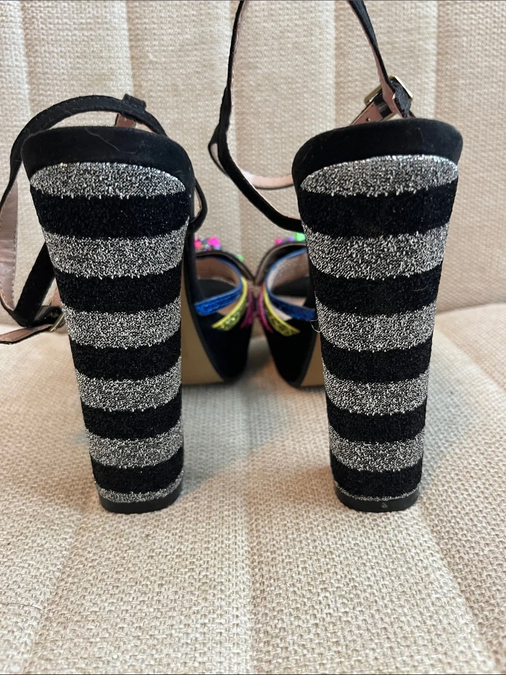 Betsey Johnson tobie rhinestone glitter metallic embellished platform sandals 7